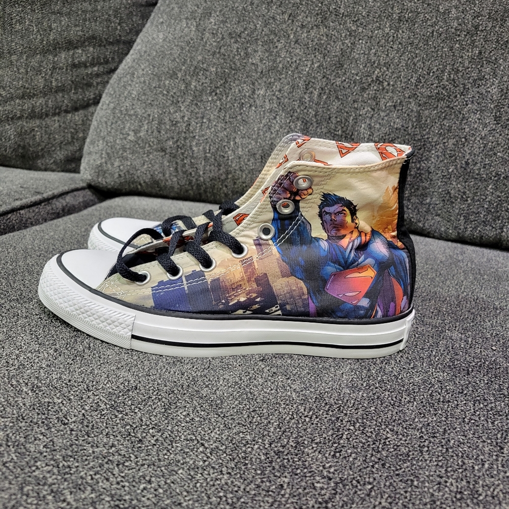 Converse Chuck Taylor All Star High Top DC Comics Superman M 5/W 7